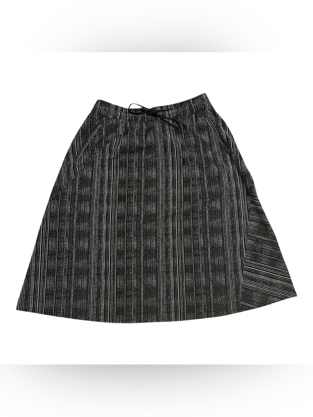 Athleta Black and White Patterned A-Line Skirt